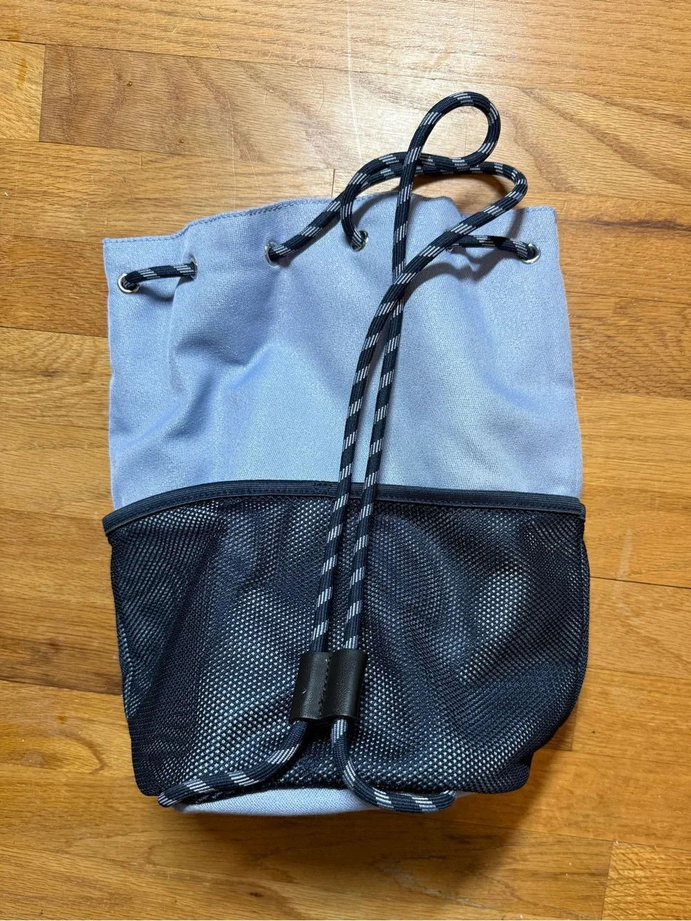 Ivivva by Lululemon blue Sal to Shine bucket bag sac Hard to Find